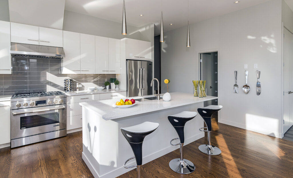What is the average cost to remodel a kitchen